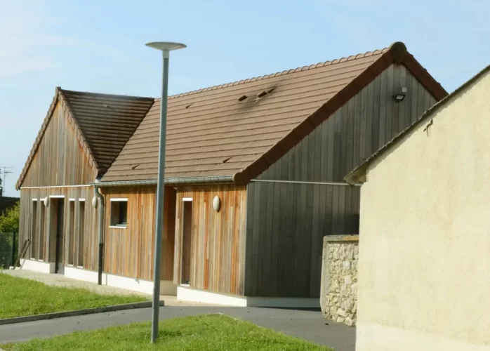 Salle polyvalente sports Melz-sur-Seine village Seine et Marne 77 proche Provins
